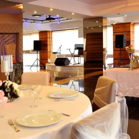 Hotel Expo Park 3*